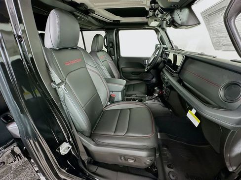 New 2026 Jeep Gladiator Rubicon AWD/4WD image 36