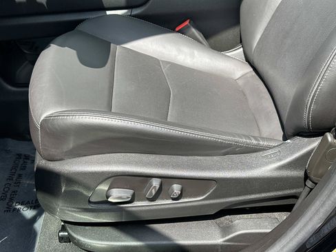 Certified 2024 Cadillac XT5 Premium Luxury AWD/4WD image 17