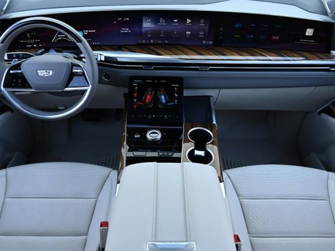 Used 2025 Cadillac Escalade Sport Platinum w/ LPO, Floor Liner Package image 16