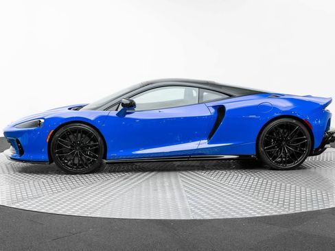 New 2025 McLaren GTS image 3