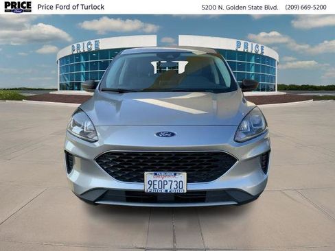 Certified 2022 Ford Escape SE image 2