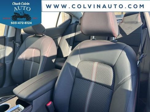 New 2025 Nissan Altima 2.5 SR image 15