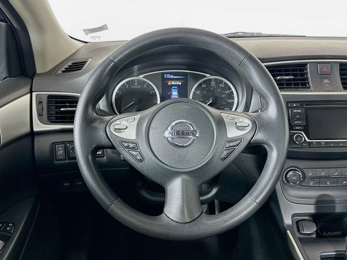 Used 2018 Nissan Sentra S FWD image 17