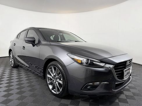Used 2018 MAZDA MAZDA3 Grand Touring w/ Premium Equipment Package FWD image 6