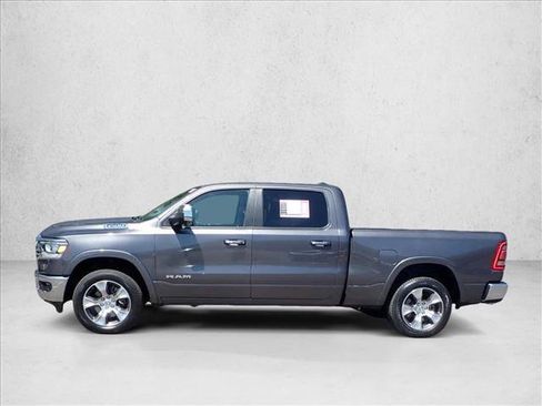 Used 2022 RAM 1500 Laramie AWD/4WD image 2