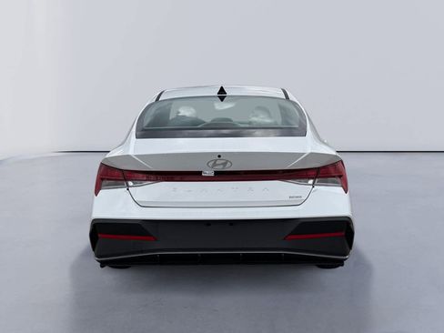 New 2026 Hyundai Elantra Blue image 4