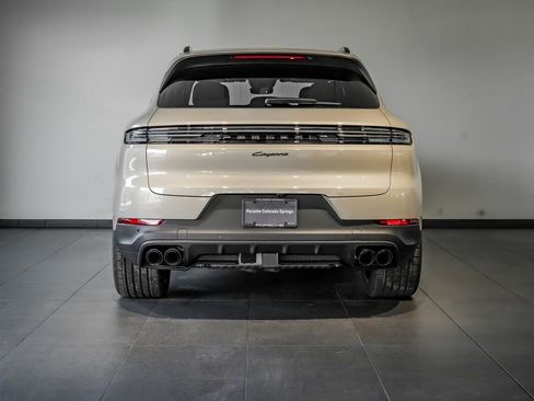 New 2026 Porsche Cayenne image 6