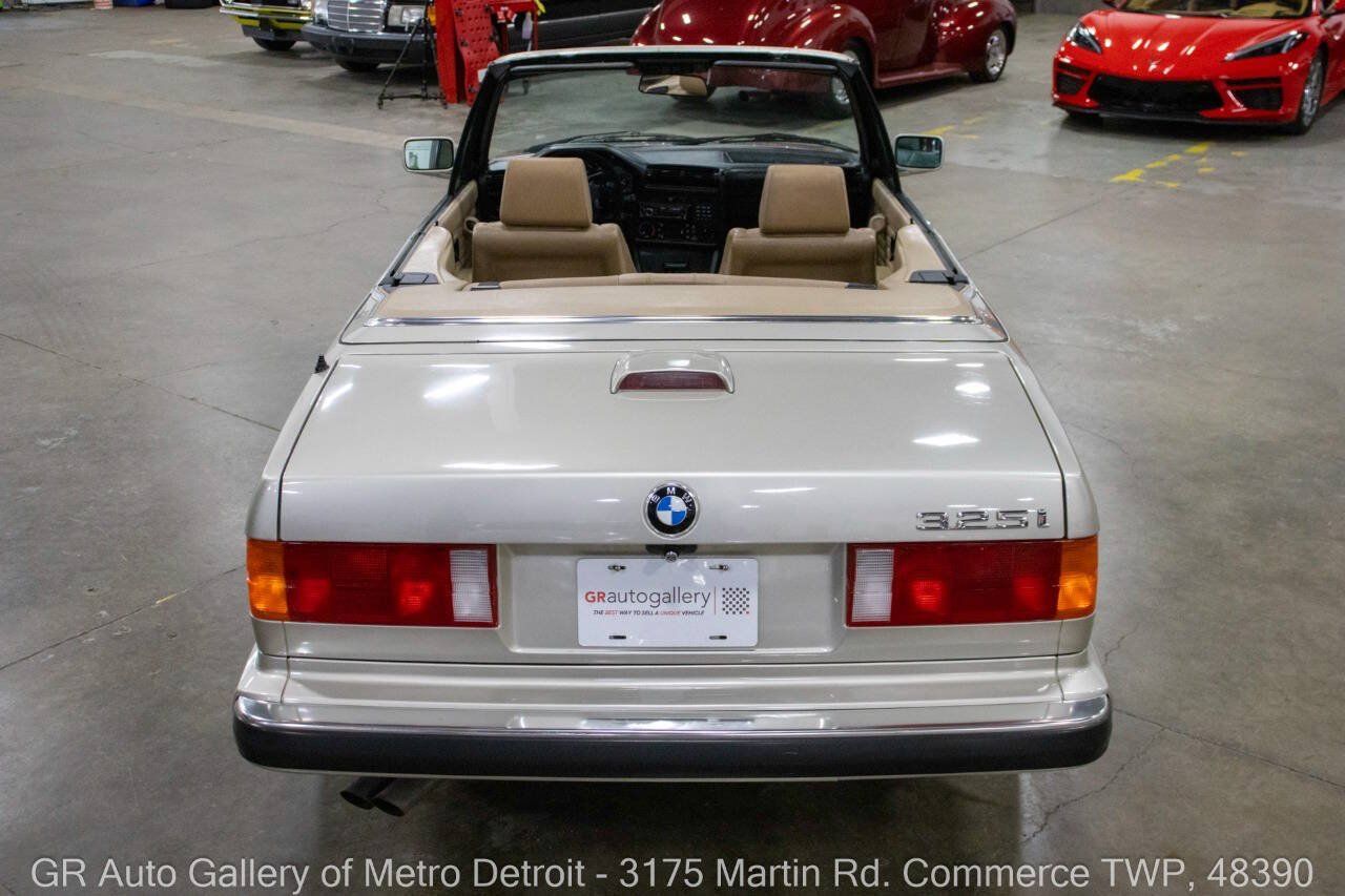Used 1989 BMW 325i Convertible RWD image 6