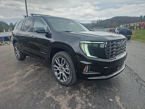 New 2026 GMC Acadia Denali Ultimate w/ LPO, Floor Liner Package AWD/4WD image 7