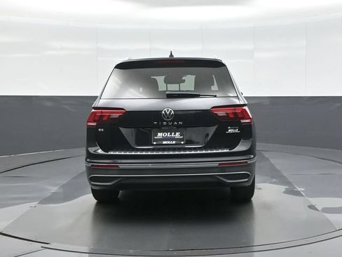 Used 2022 Volkswagen Tiguan SE AWD/4WD image 6