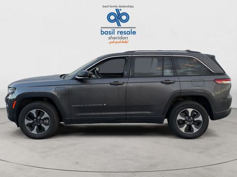 Used 2023 Jeep Grand Cherokee 4WD 4xe image 3