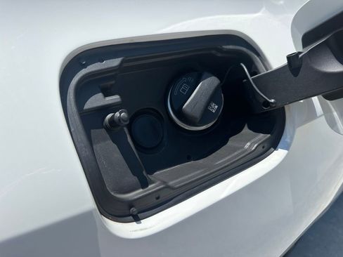 Used 2024 BMW M4 Coupe w/ Executive Package image 40