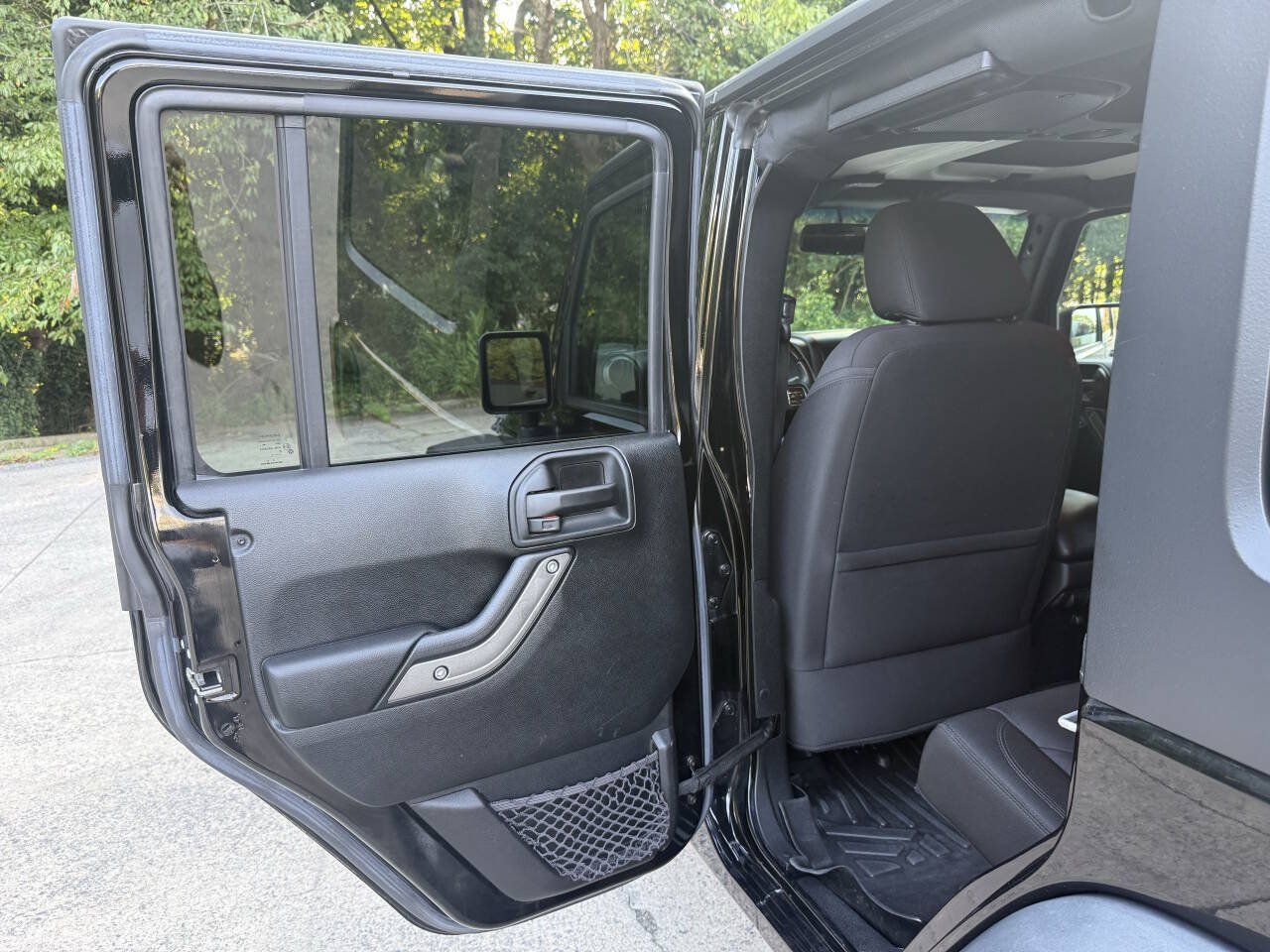 Used 2017 Jeep Wrangler Unlimited Sport w/ Quick Order Package 23S AWD/4WD image 36