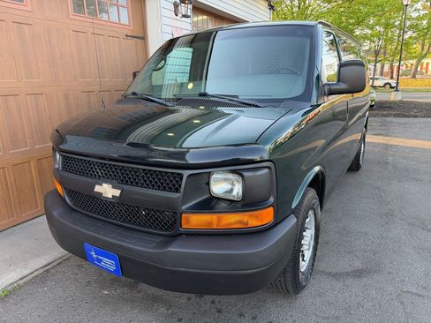 Used 2013 Chevrolet Express 2500 RWD image 7