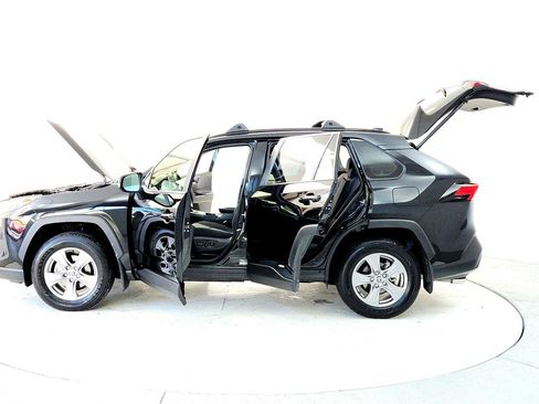 Certified 2025 Toyota RAV4 XLE image 10