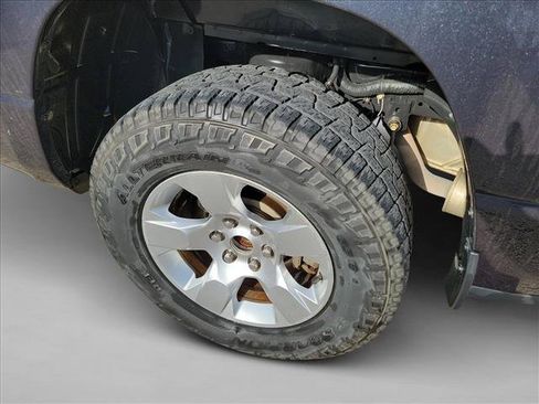 Used 2019 RAM 1500 Big Horn AWD/4WD image 11