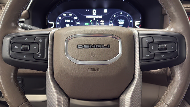 Used 2022 GMC Yukon Denali AWD/4WD image 15