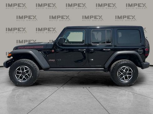 Used 2025 Jeep Wrangler Unlimited Rubicon w/ Convenience Group image 2