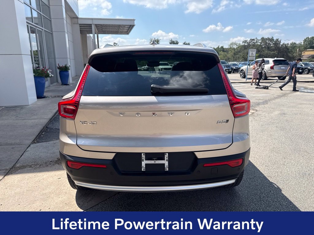 Certified 2024 Volvo XC40 B5 Plus w/ Protection Package Premier AWD/4WD image 6