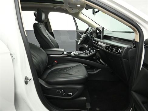 Certified 2023 Lincoln Nautilus Reserve w/ Luxury Package image 30