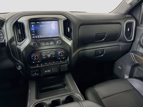 Used 2021 Chevrolet Silverado 1500 LT Trail Boss w/ Convenience Package II AWD/4WD image 23