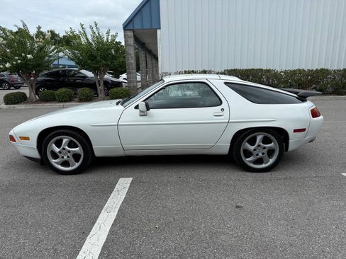 Used 1987 Porsche 928 S4 RWD image 3