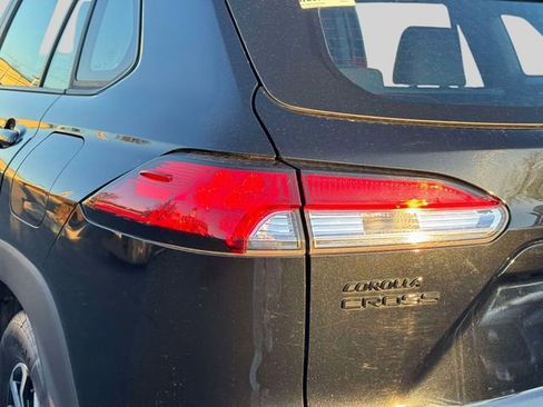 Used 2023 Toyota Corolla Cross S image 15