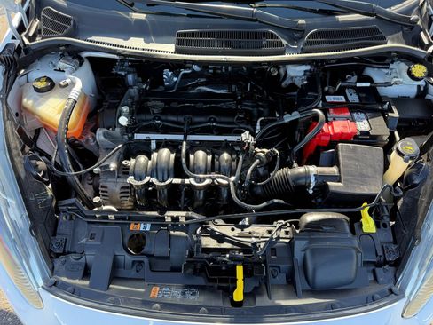 Used 2019 Ford Fiesta SE image 29