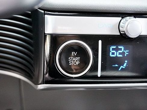 Certified 2024 Hyundai Ioniq 5 SEL RWD image 31