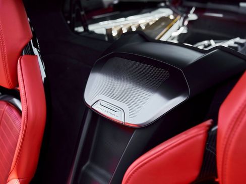 Used 2020 Chevrolet Corvette Stingray Premium Cpe w/ 3LT Preferred Equipment Group image 43