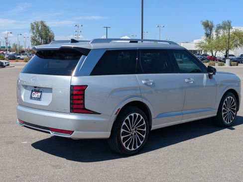 Used 2026 Hyundai Palisade Calligraphy AWD/4WD image 5