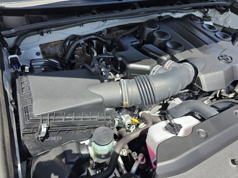 Certified 2024 Toyota 4Runner Limited image 17