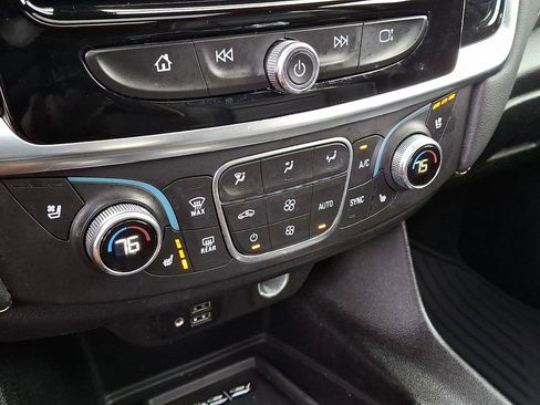 Used 2024 Chevrolet Traverse Premier w/ Redline Edition image 17