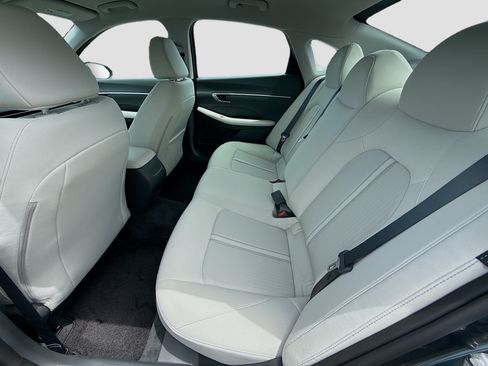 New 2026 Hyundai Sonata SE FWD image 17