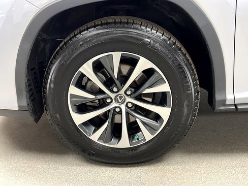 Certified 2022 Lexus RX 350L Premium w/ Premium Package image 37