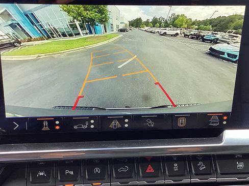 Used 2025 Chevrolet Silverado 1500 High Country w/ Z71 Off-Road Package image 18