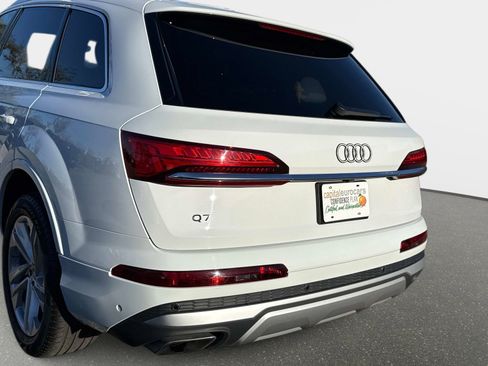 Used 2025 Audi Q7 3.0T Premium Plus AWD/4WD image 7
