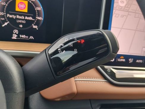 New 2026 Volkswagen Tiguan SEL R-Line image 27