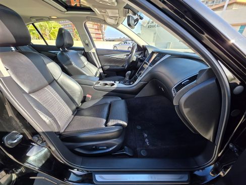Used 2018 INFINITI Q50 Sport image 9
