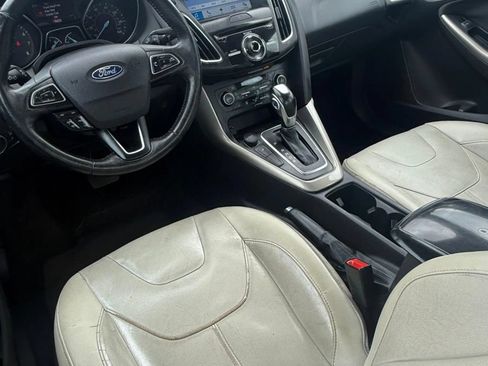 Used 2018 Ford Focus Titanium FWD image 14