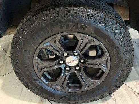 Used 2024 GMC Canyon Elevation w/ Trailering Package image 28