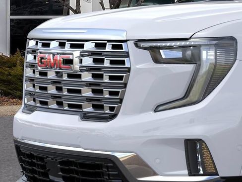 New 2026 GMC Acadia Denali w/ Super Cruise Package FWD image 13