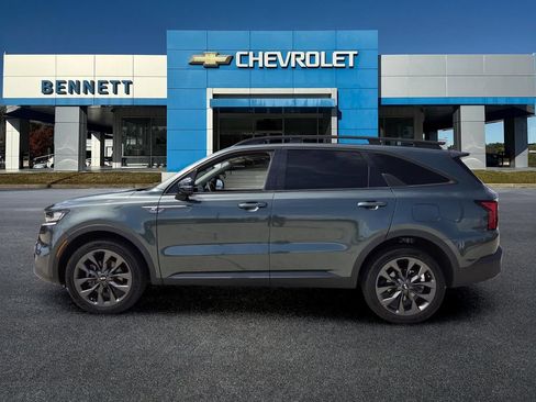 Used 2021 Kia Sorento EX w/ EX AWD X-Line Package image 3