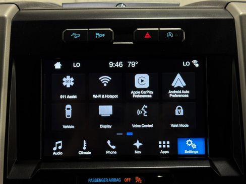 Used 2018 Ford F150 Lariat w/ Equipment Group 502A Luxury AWD/4WD image 24