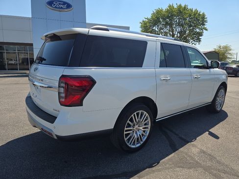 Used 2024 Ford Expedition Max Limited AWD/4WD image 6