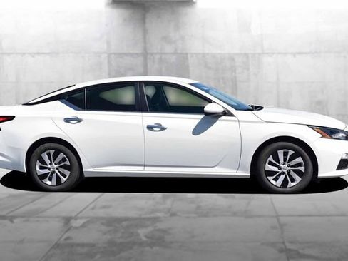 Used 2022 Nissan Altima 2.5 S FWD image 5