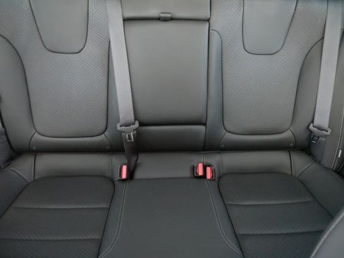 Used 2023 Buick Encore GX Essence w/ Experience Buick Package image 13