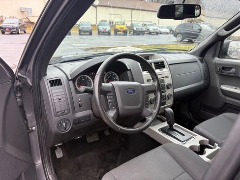 Used 2011 Ford Escape XLT w/ 201A Rapid Spec Order Code image 13