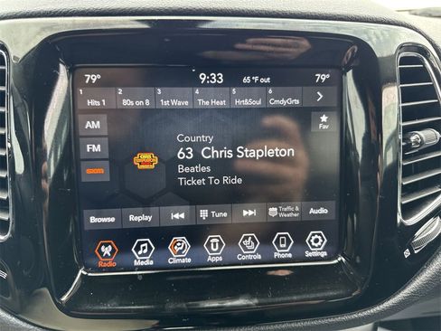 Used 2020 Jeep Compass Limited image 16