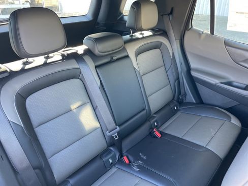 New 2026 Chevrolet Equinox LT w/ Convenience Package II image 19